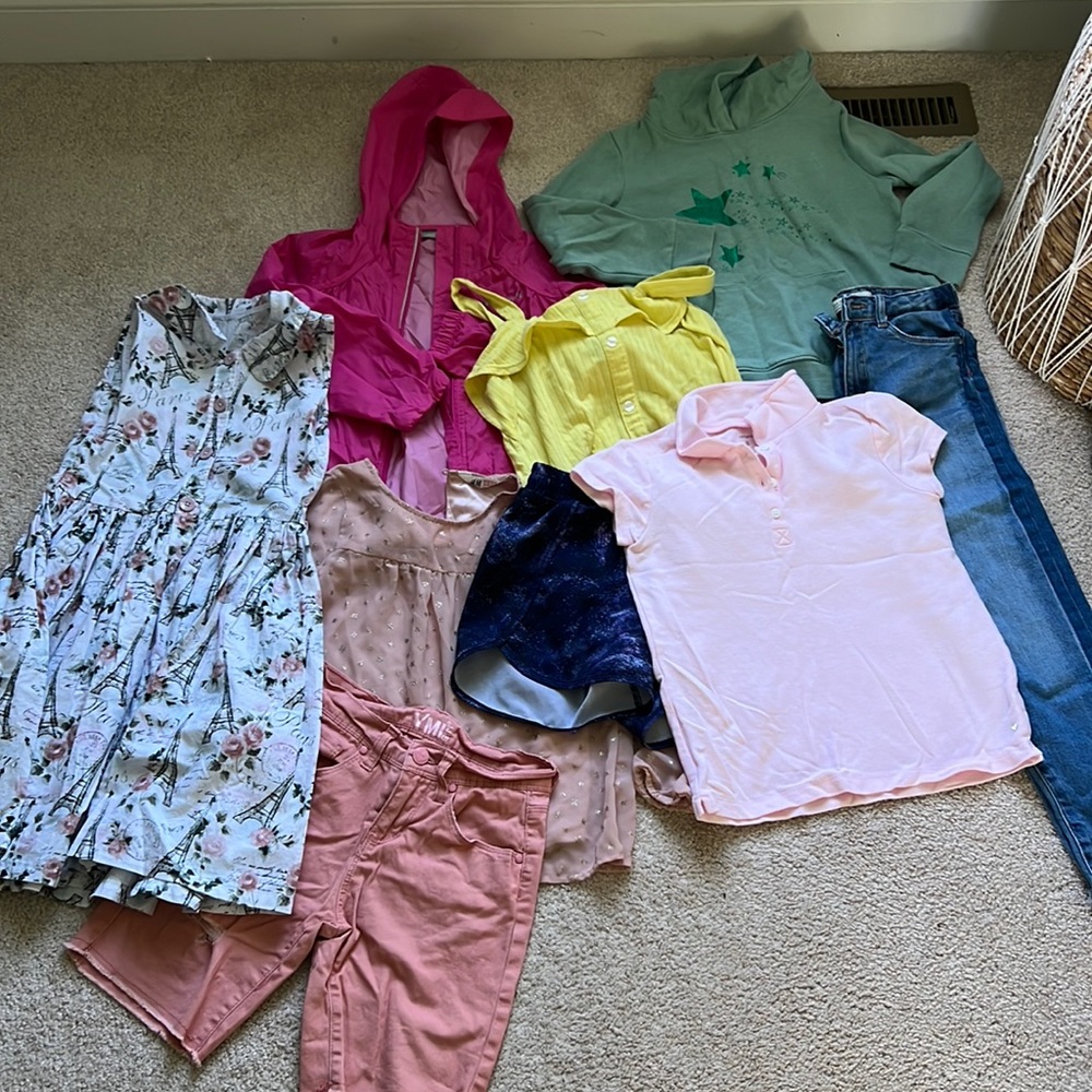 Lot of clothes for girls